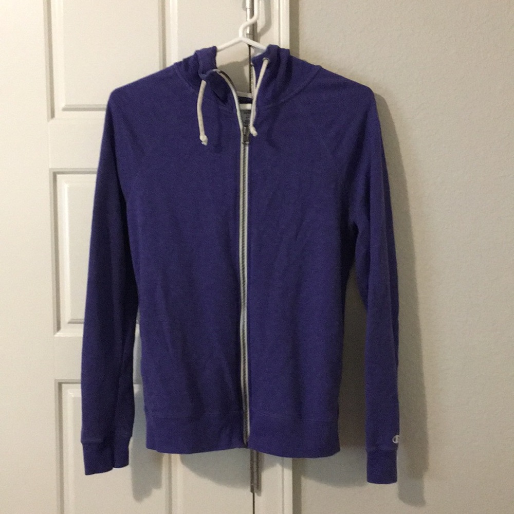 Champion purple zip up hoodie. Like NEW! Size Smal